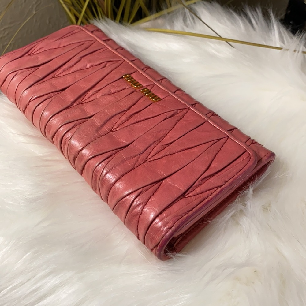 🚫🌸SOLD🌸🚫Authentic Pretty Miu Miu Long Wallet - Picture 5 of 9
